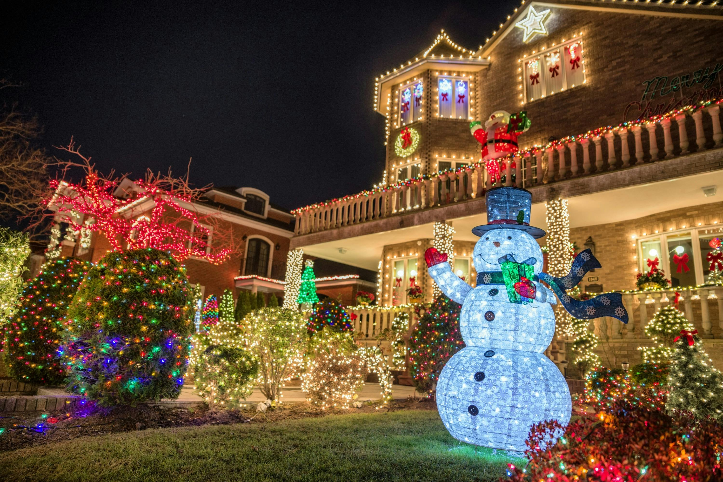 Dyker Heights Luxury Holiday Lights Tour & Hot Cocoa - Photo 1 of 14